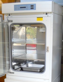 3120 Water-Jacketed CO2 Incubator