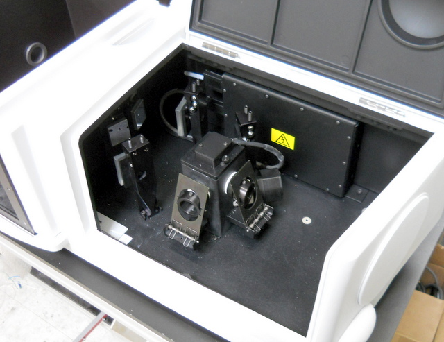 Lambda 750S UV/Vis/NIR Spectrophotometer