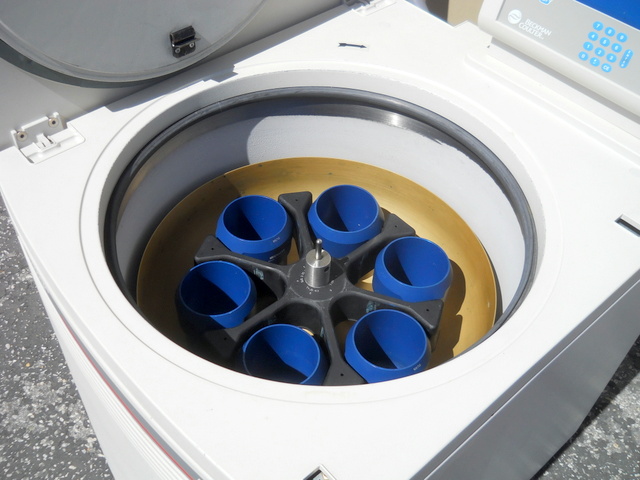 Avanti J-HC Refrigerated Floor Model Centrifuge
