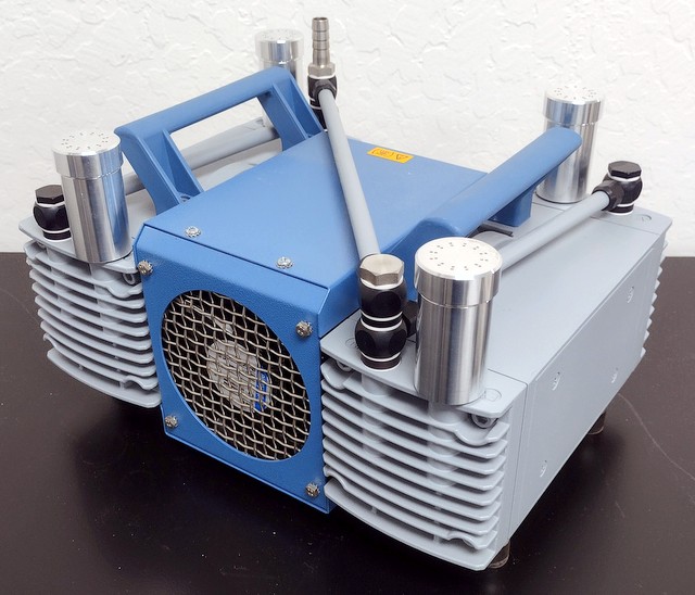 ME 8 Diaphragm Vacuum Pump