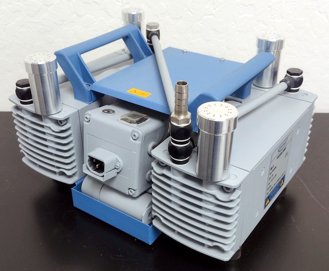 ME 8 Diaphragm Vacuum Pump