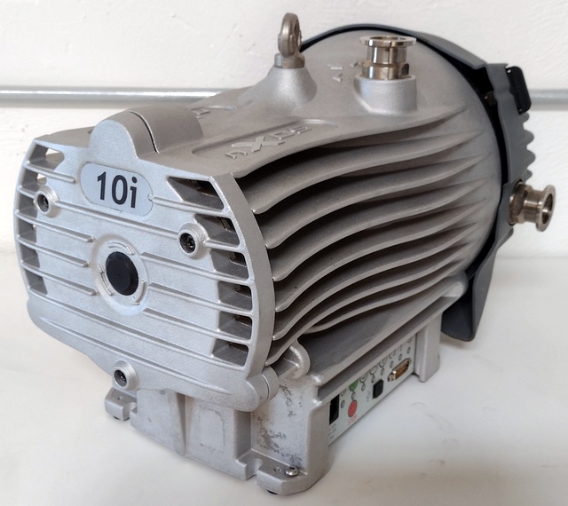 nXDS10i Dry Scroll Vacuum Pump