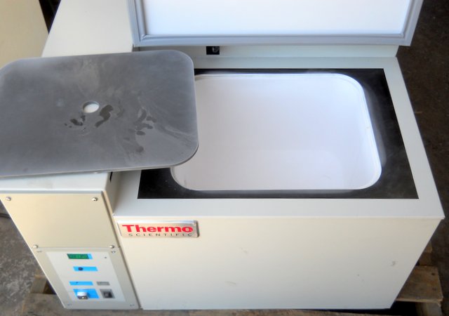 ULT185-5-A -80ºC Ultra-Low Temperature Benchtop Freezer