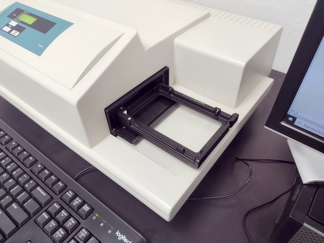 VersaMax Microplate Absorbance Spectrophotometer